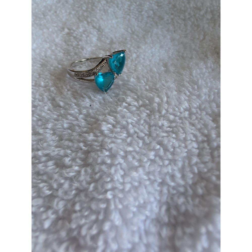 BLUE HEART STONES DIAMOND ACCENT 925 STAMPED PLATED ring‎ size 8